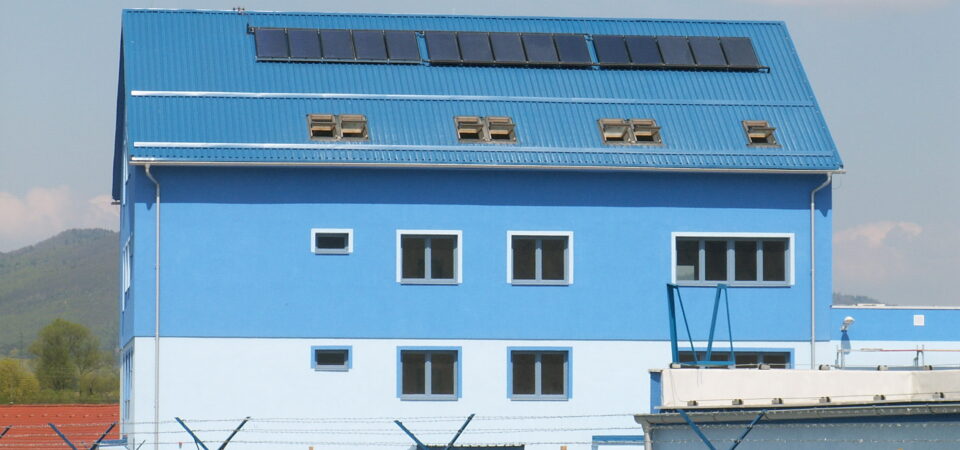 Recyklácia termických kolektorov v porovnaní s fotovoltickými panelmi